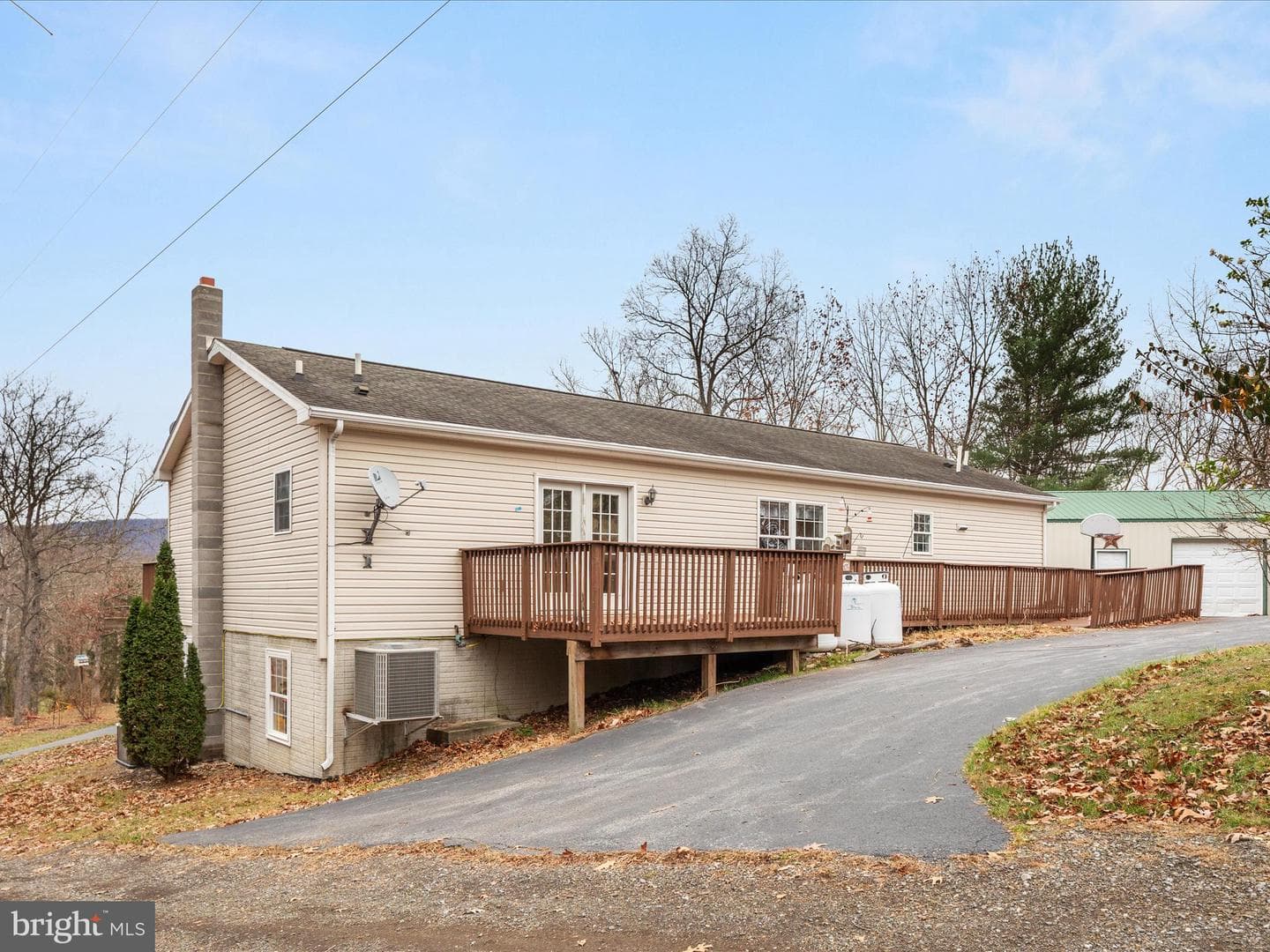 1041 Puffenburger Lane photo 24