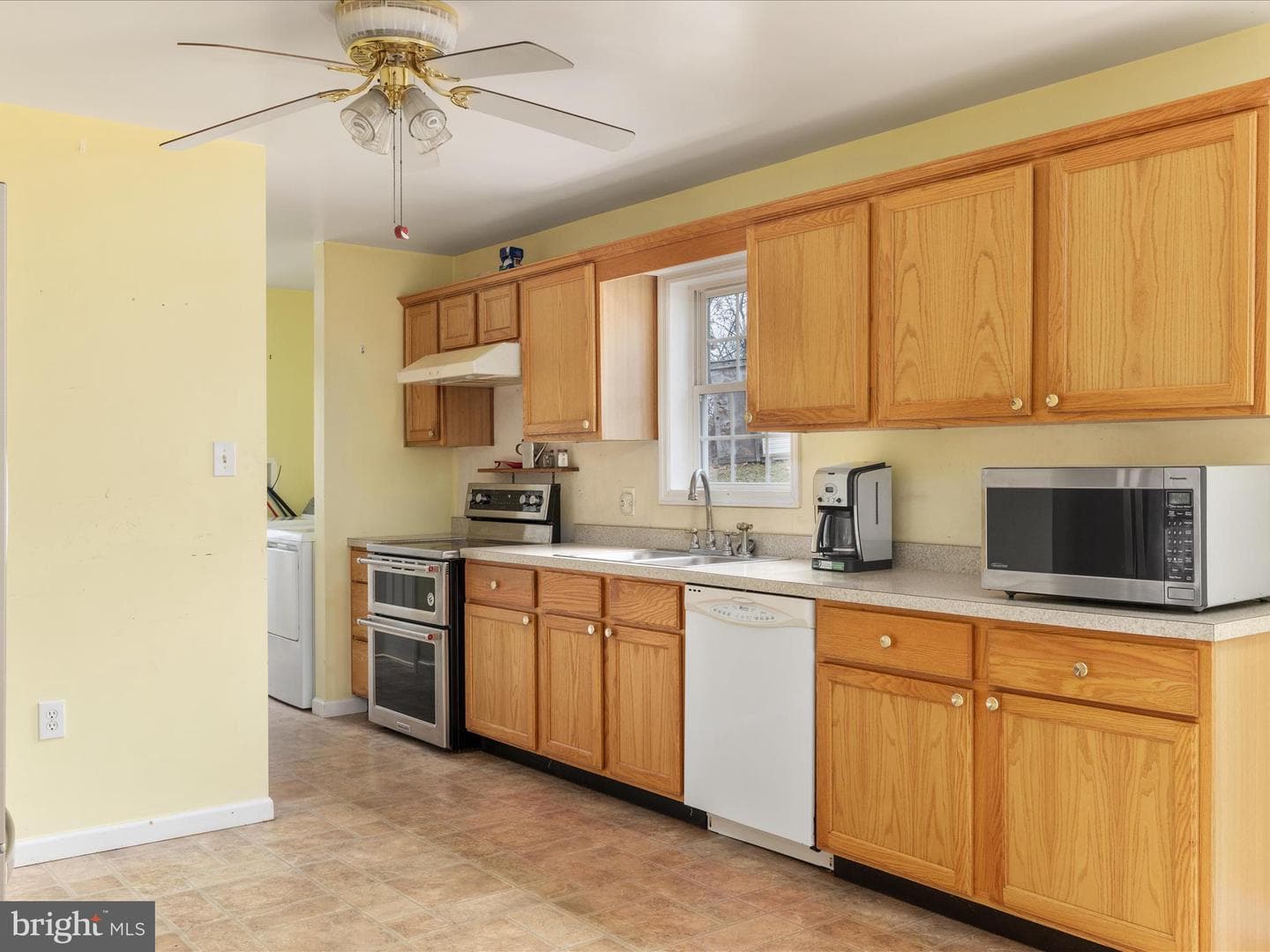1041 Puffenburger Lane photo 32