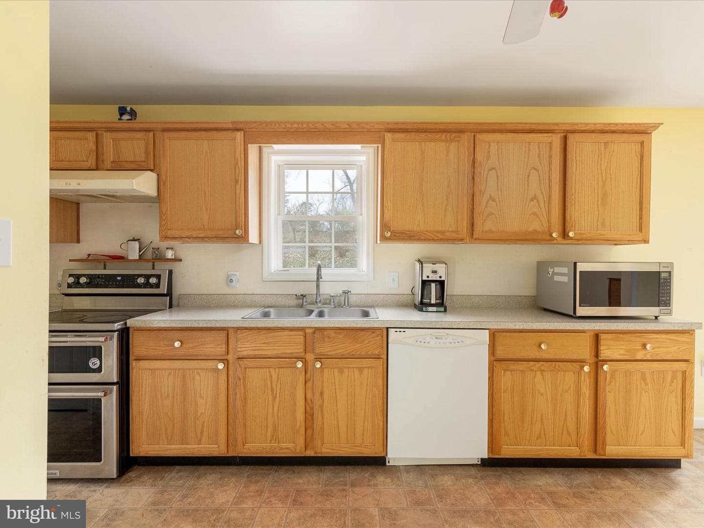 1041 Puffenburger Lane photo 33