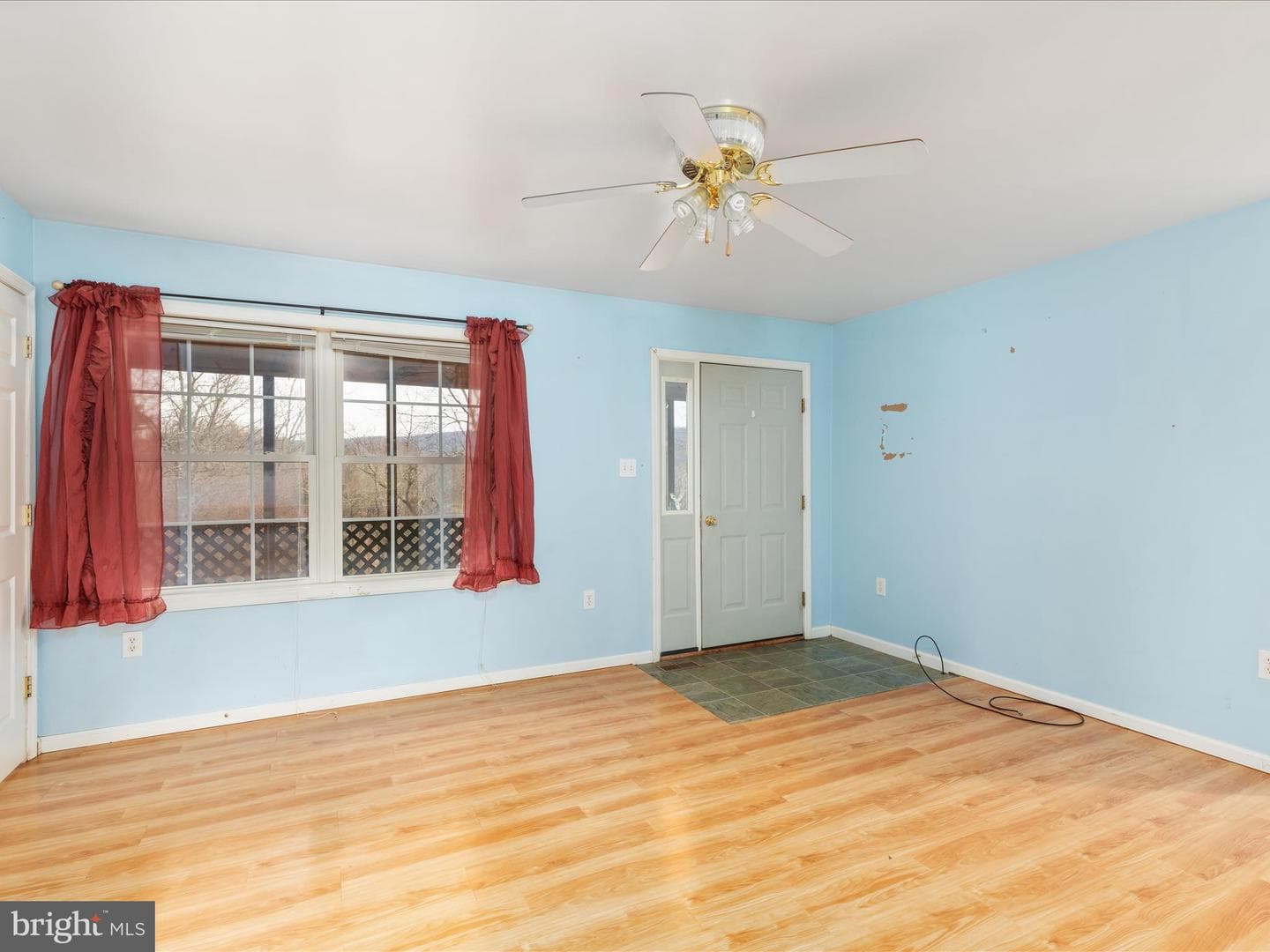 1041 Puffenburger Lane photo 37