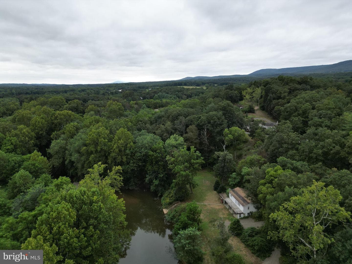1041 Puffenburger Lane photo 6