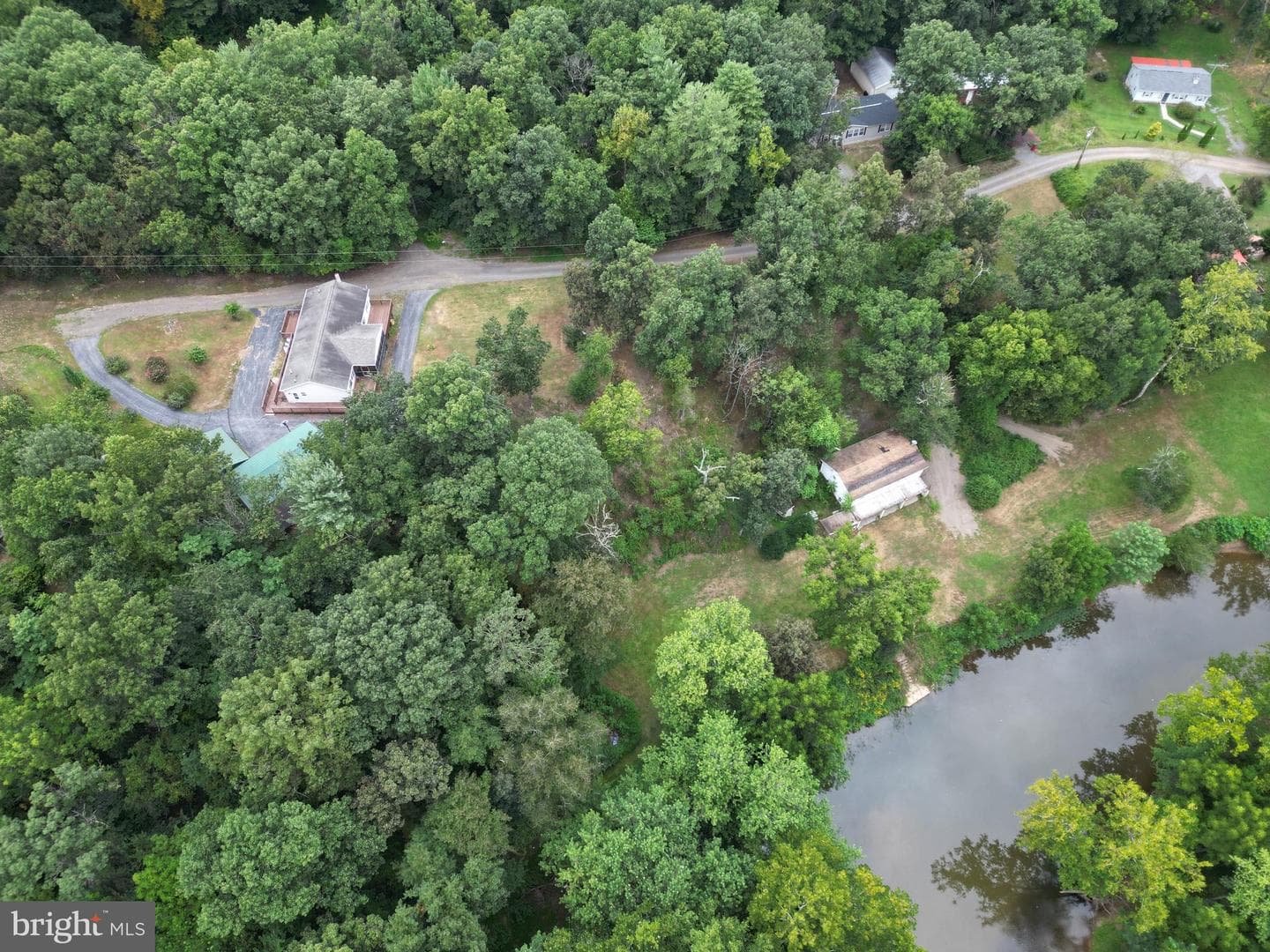 1041 Puffenburger Lane photo 7