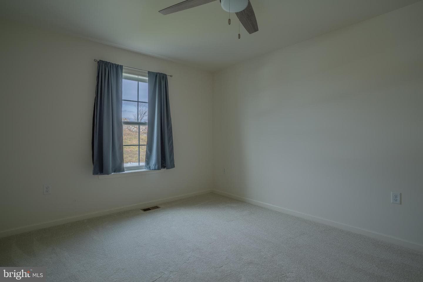 61 Sinclair Court photo 46