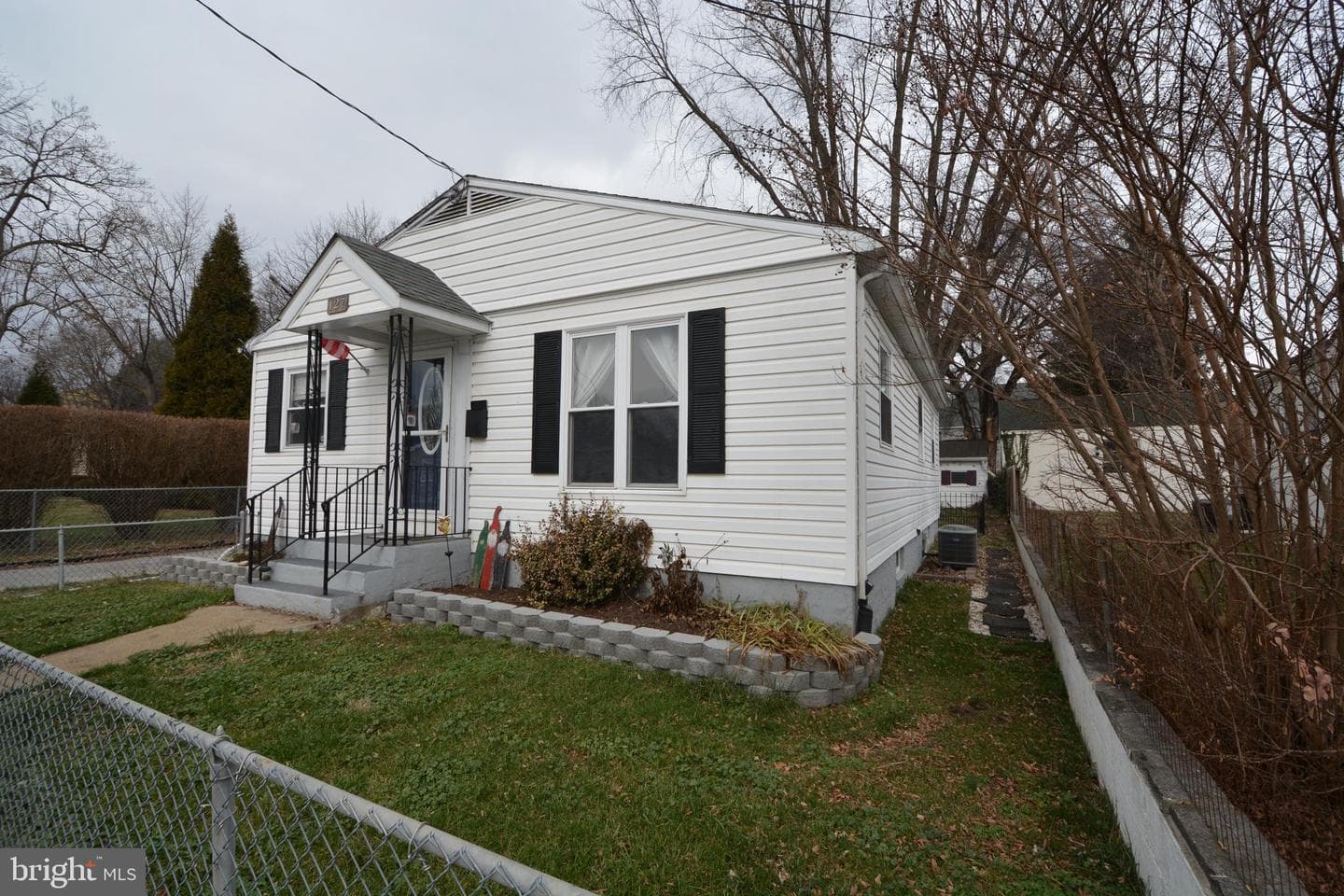 127 Strine Avenue photo 26