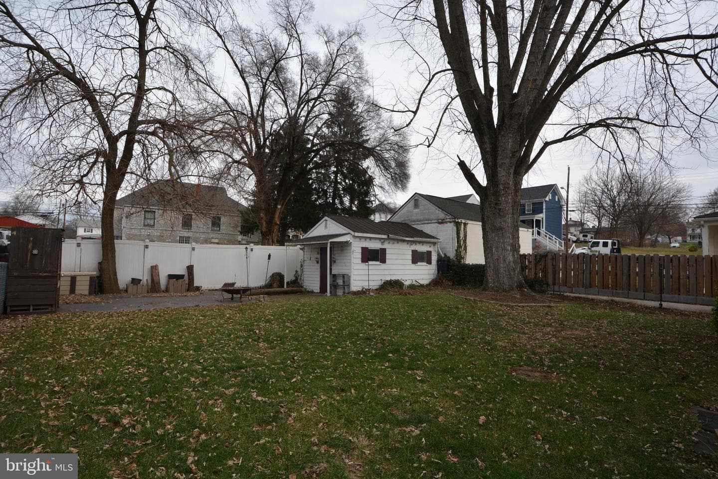 127 Strine Avenue photo 27