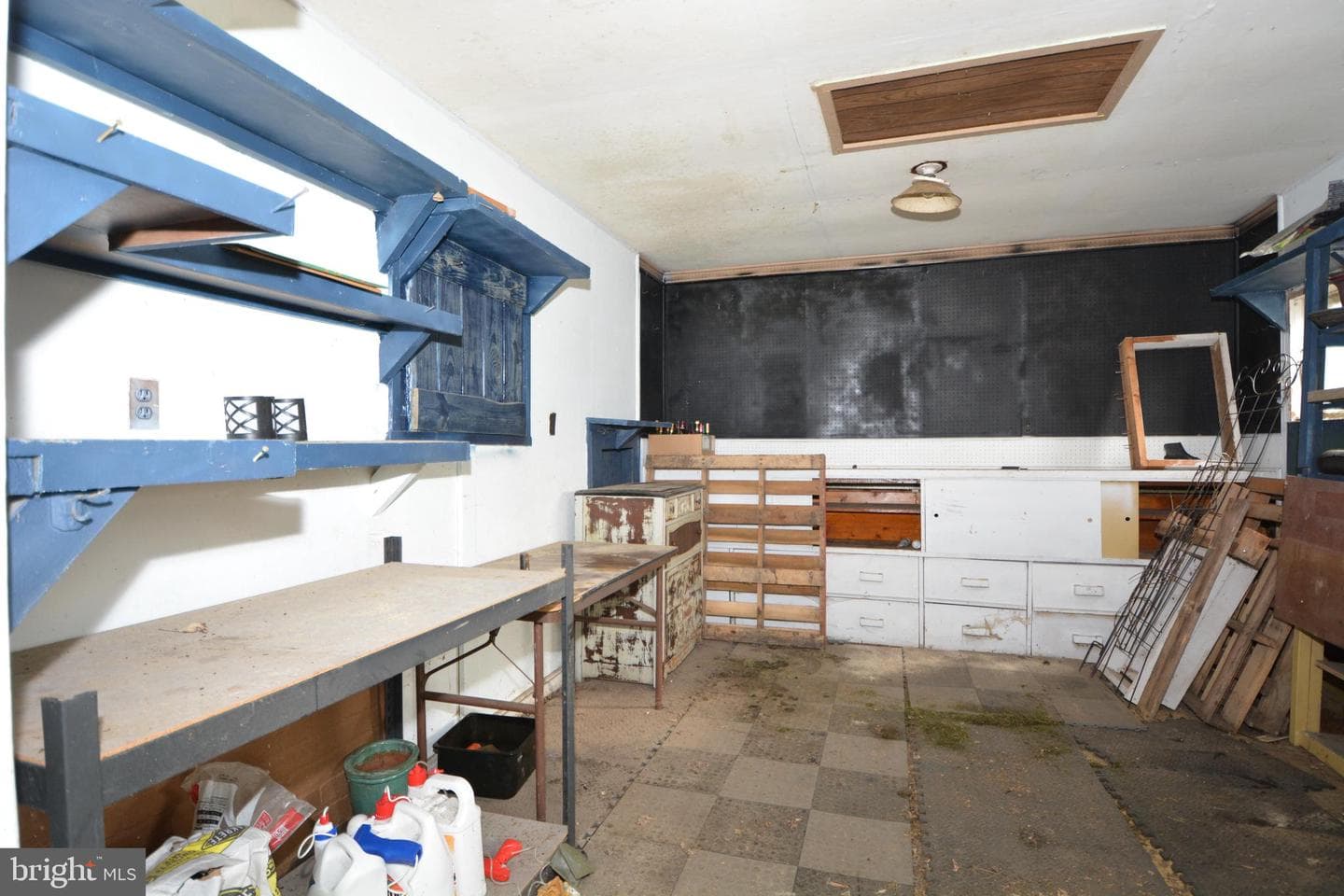 127 Strine Avenue photo 30