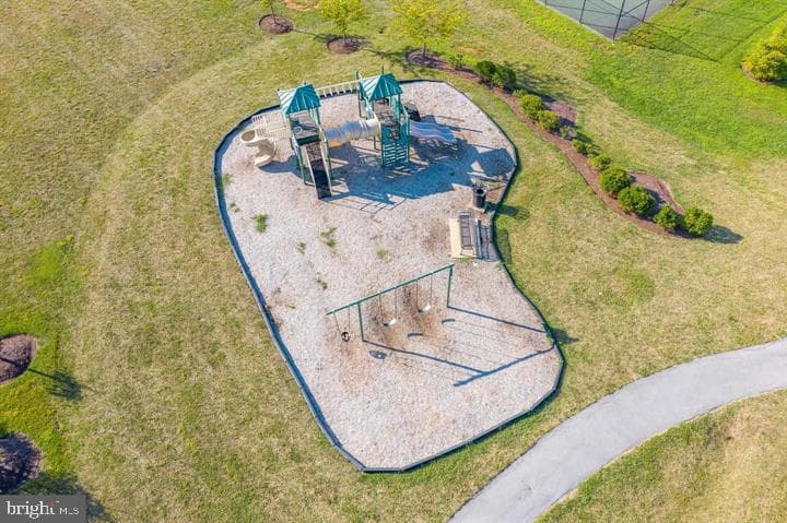 425 Hillsdale Place photo 29