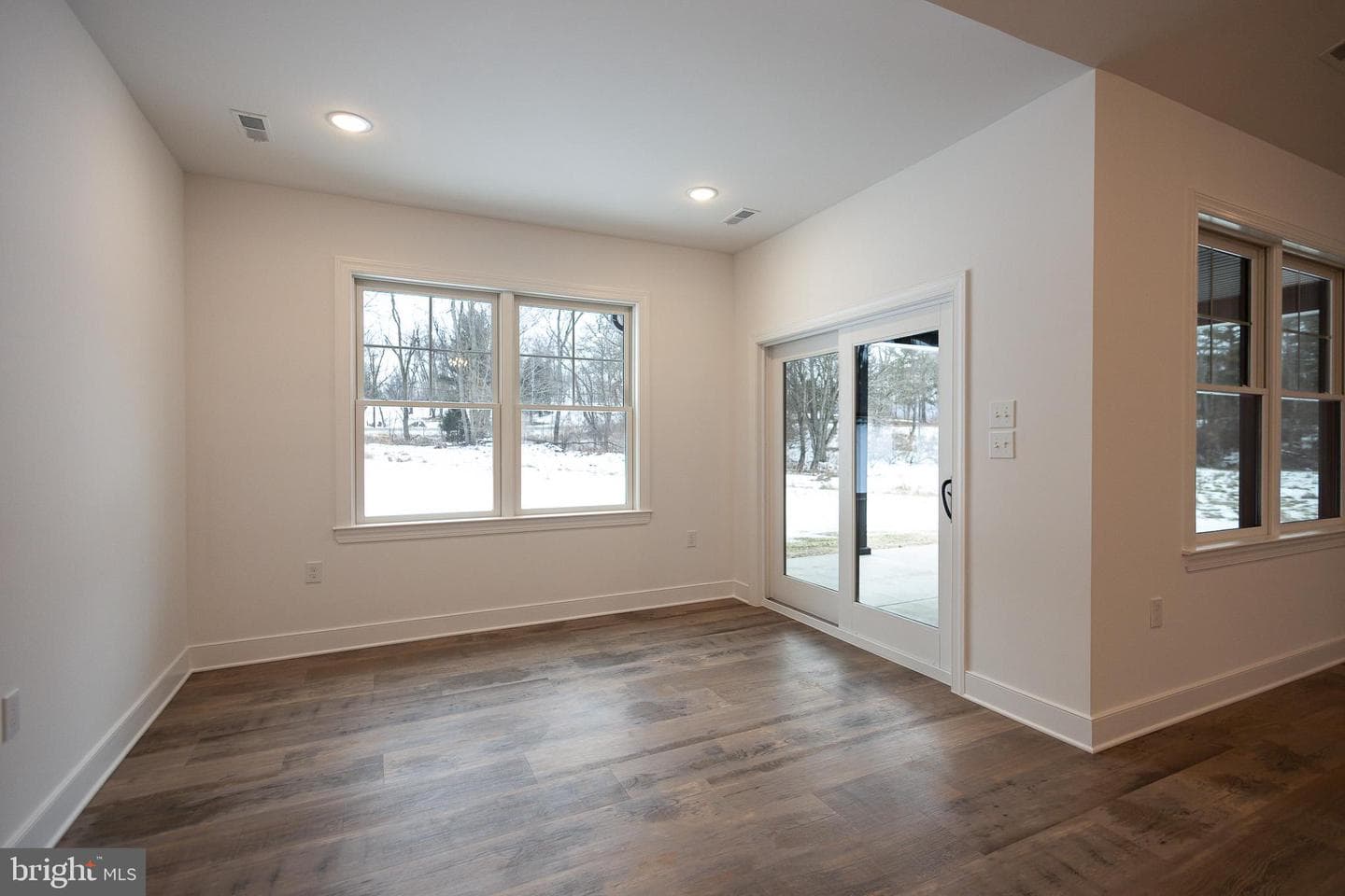 73 Midland Court photo 20