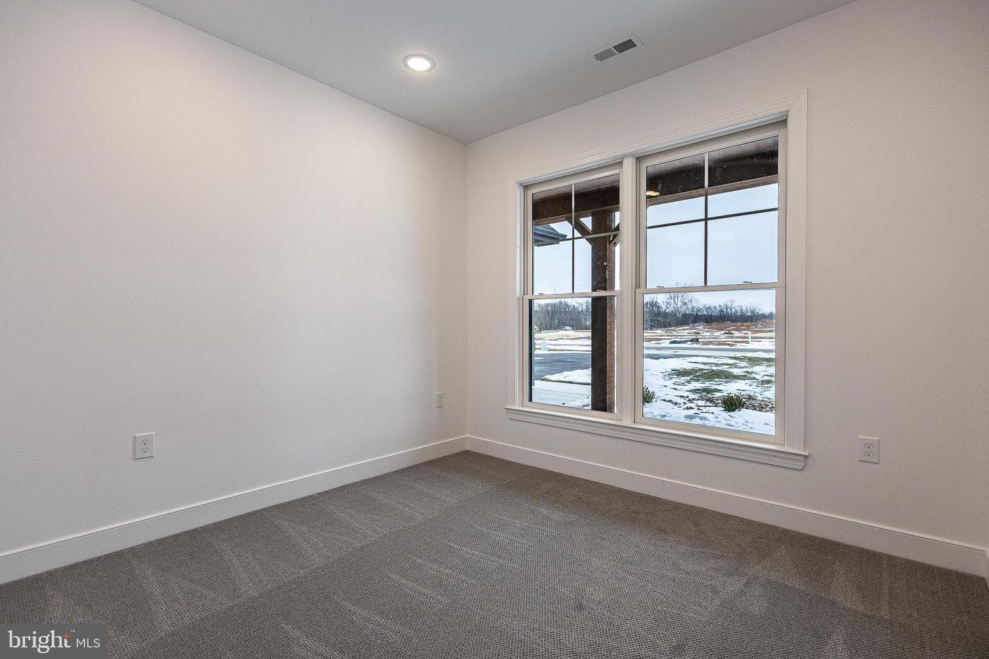 73 Midland Court photo 39