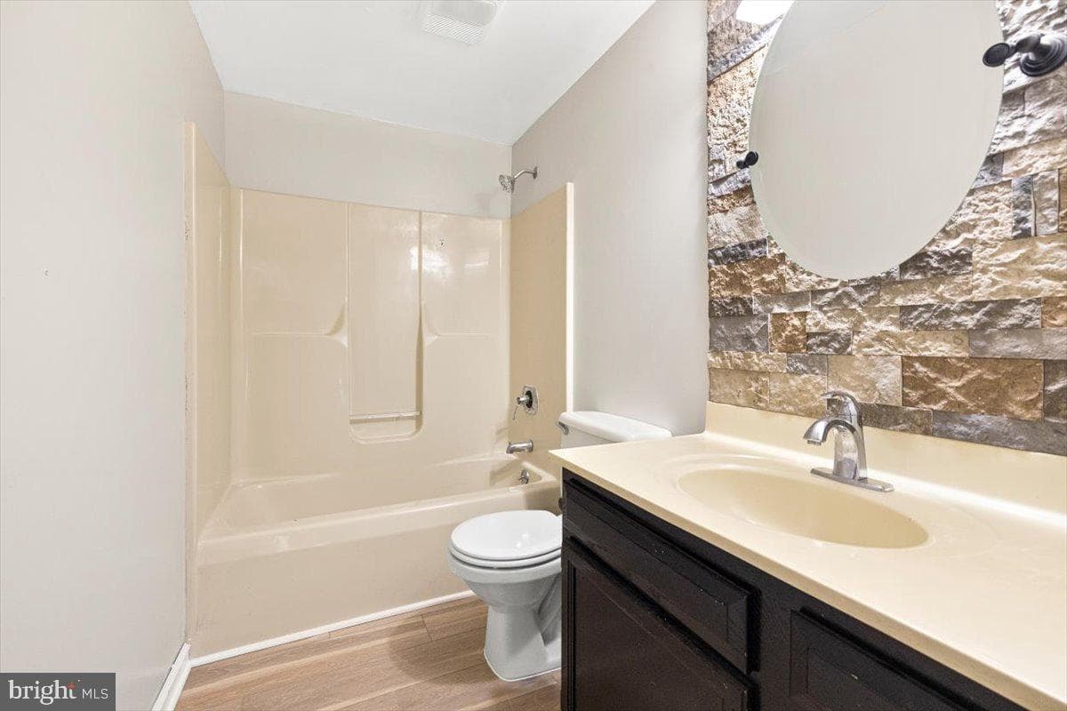 714 Tecumseh Trail photo 8