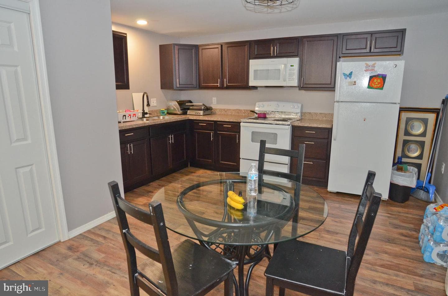 786 Ives Street photo 20