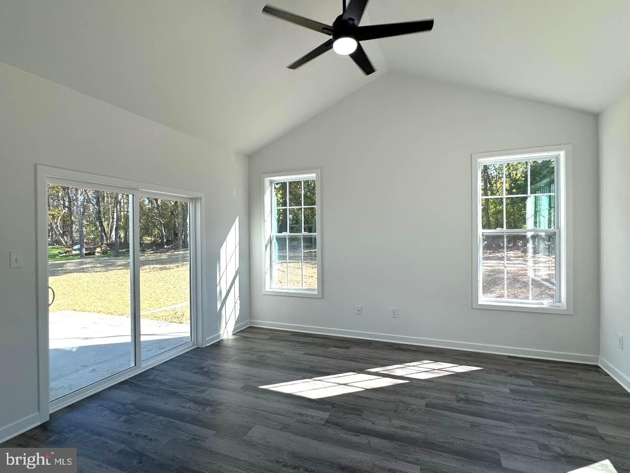 340 Glenaire Road photo 12