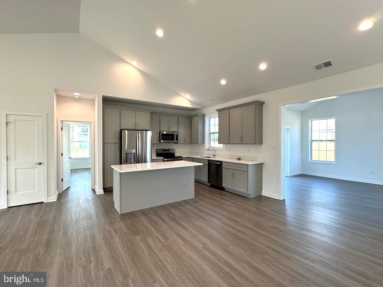 340 Glenaire Road photo 8