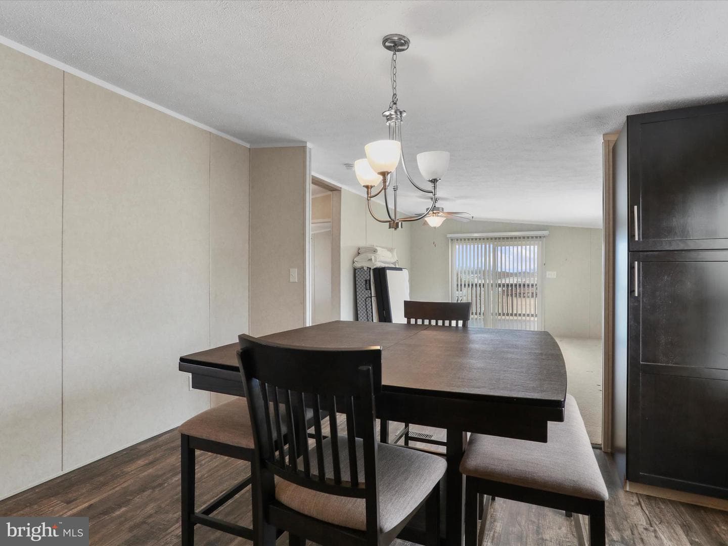 299 Valentine Drive photo 15