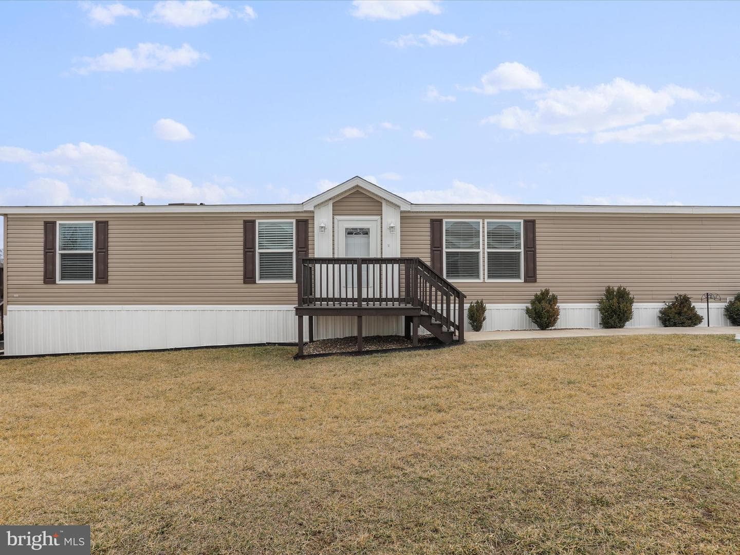 299 Valentine Drive photo 4