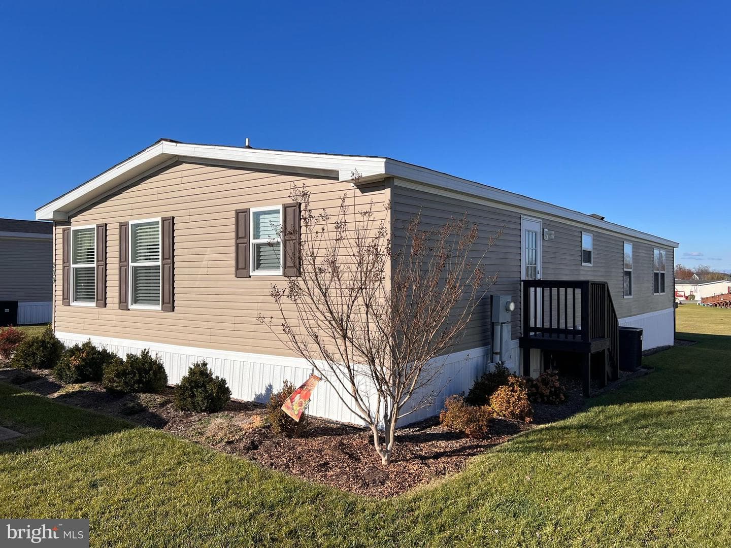 299 Valentine Drive photo 5