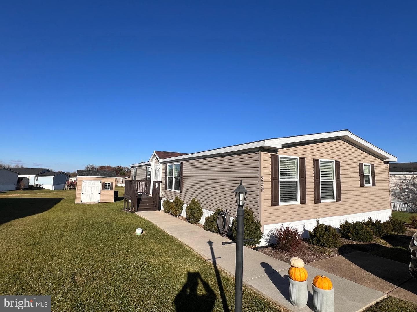 299 Valentine Drive photo 7
