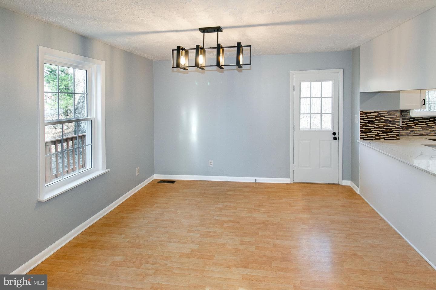 77 Tall Pine Lane photo 10