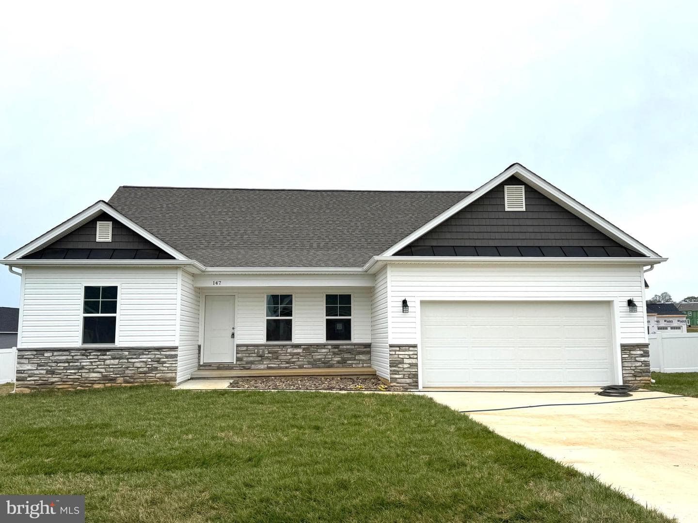 147 Santiago Circle photo 2