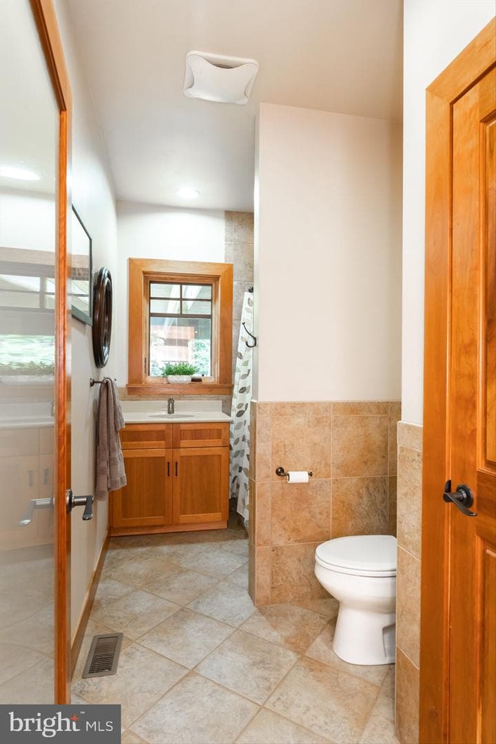 212 Cicada Drive photo 22