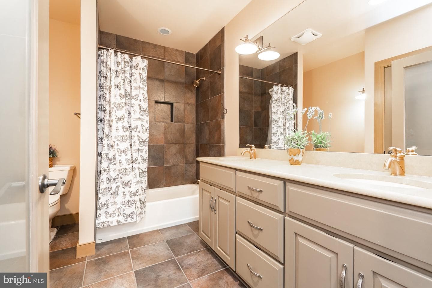 212 Cicada Drive photo 42