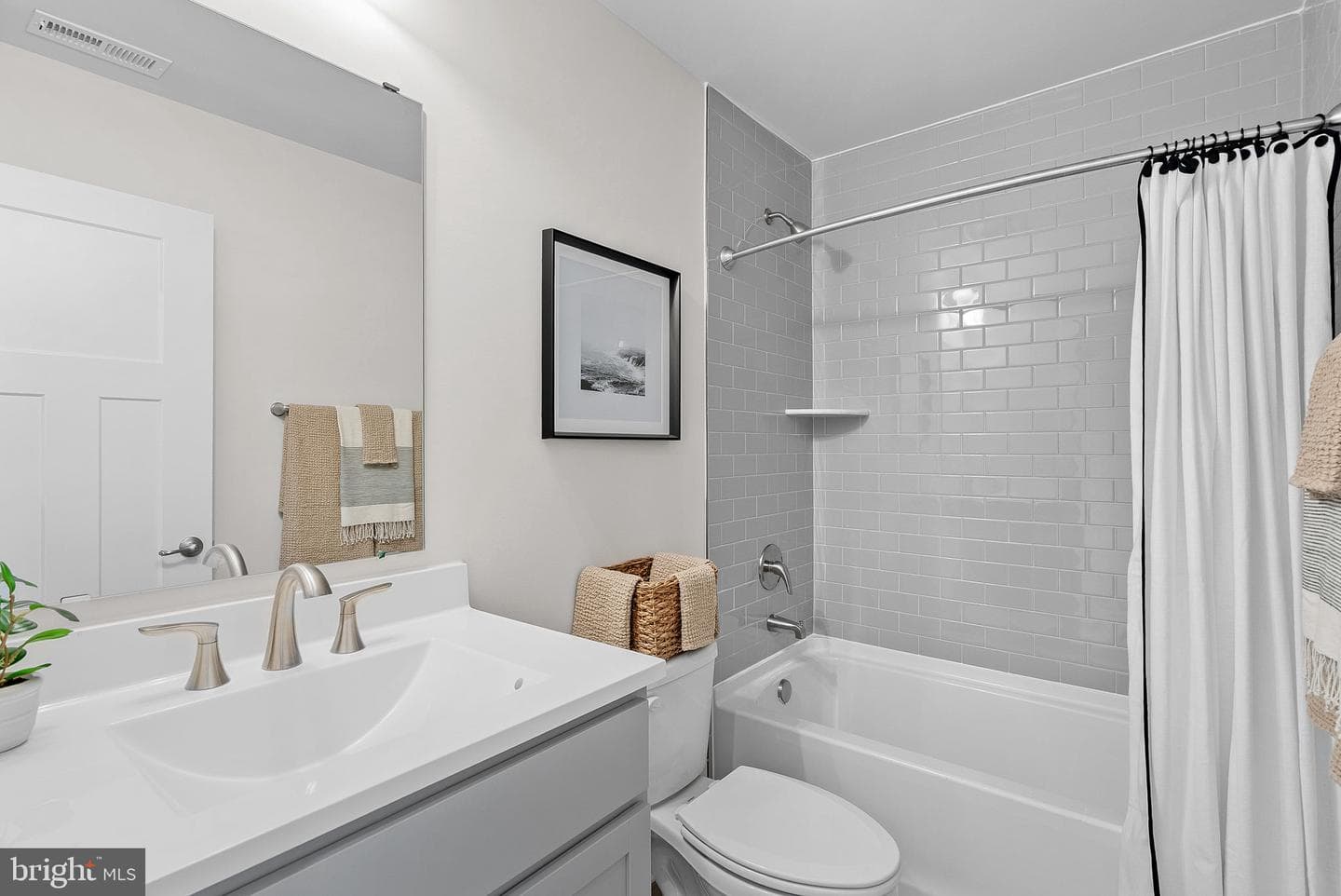 25 Lyriq Court photo 14
