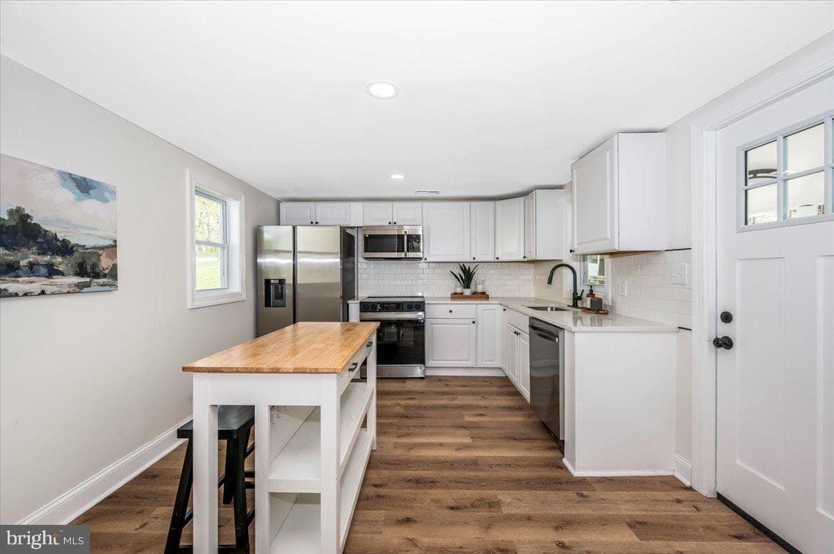 713 3rd Street photo 17