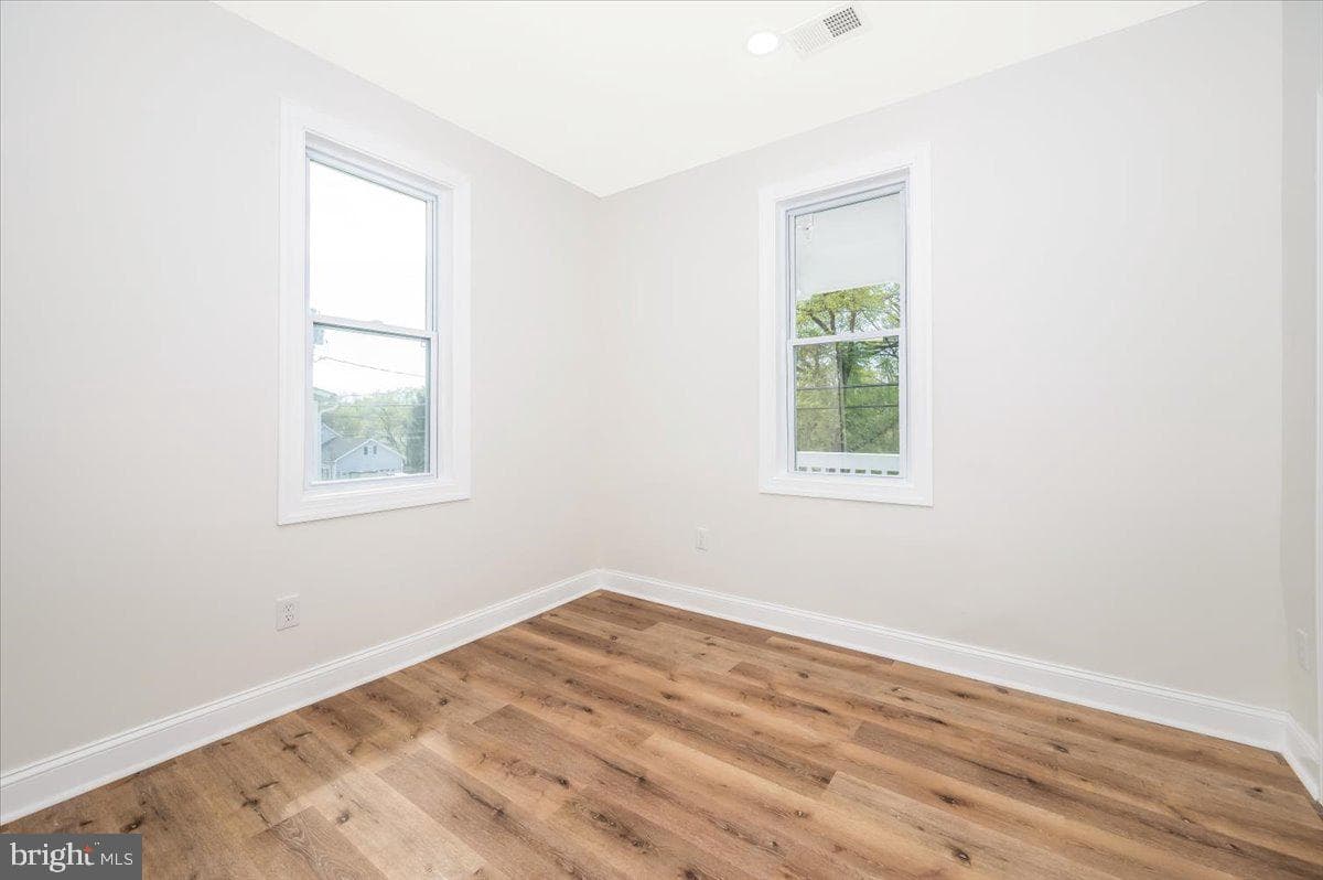 713 3rd Street photo 24