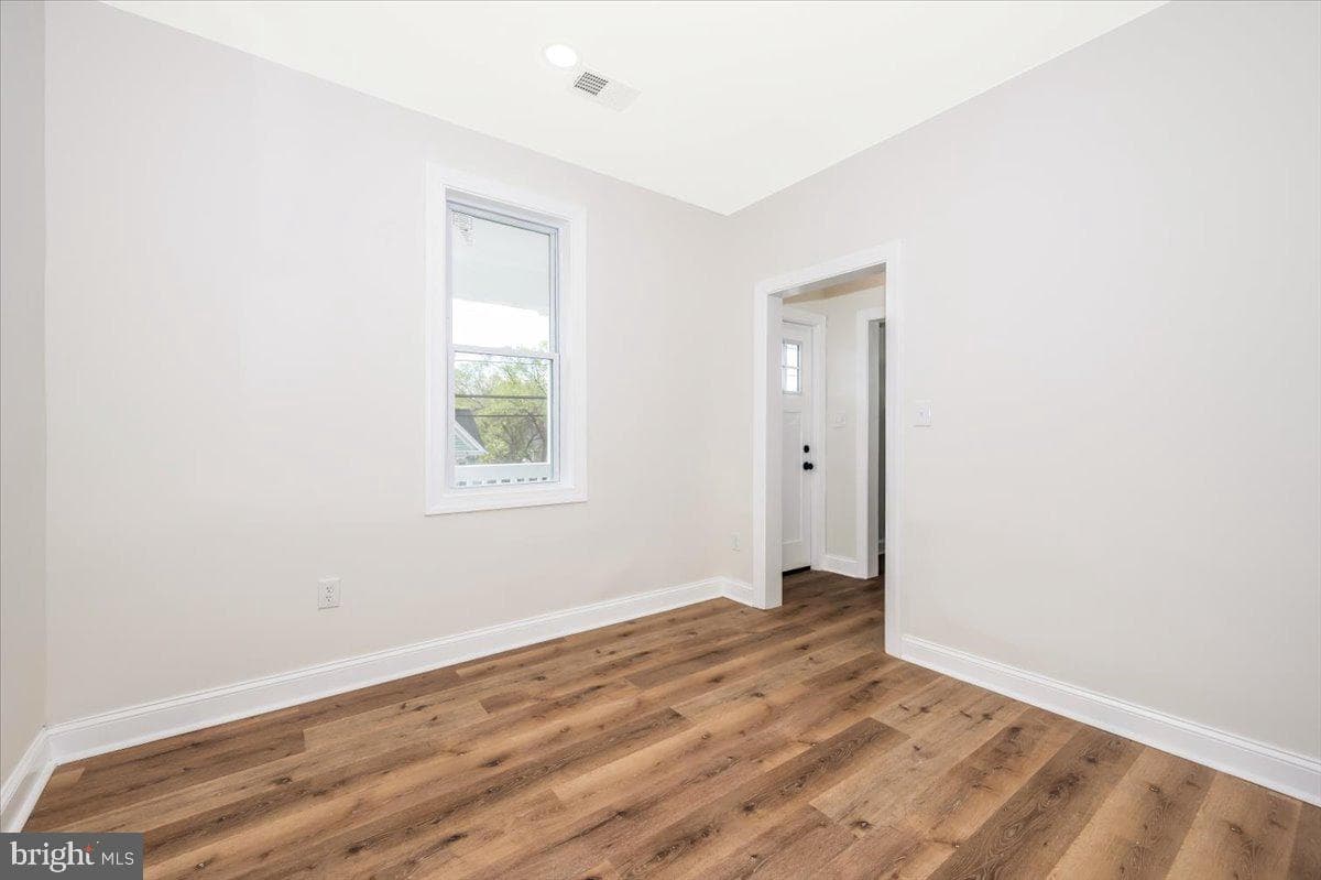 713 3rd Street photo 25