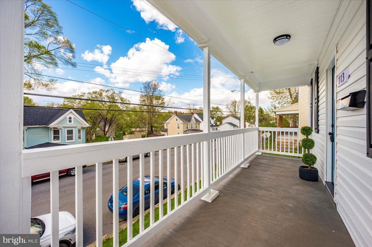 713 3rd Street photo 3