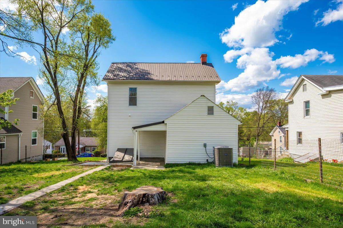 713 3rd Street photo 37