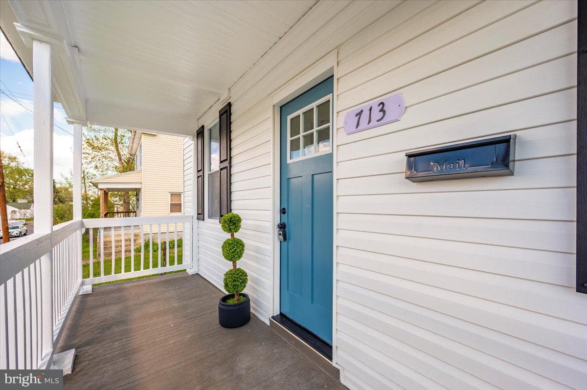713 3rd Street photo 4
