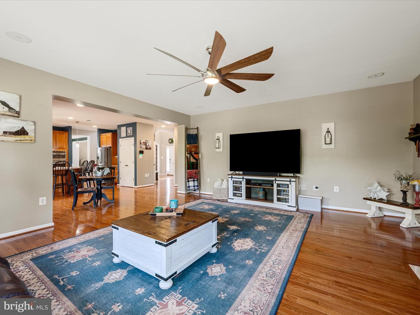 305 Fontana Circle photo 26