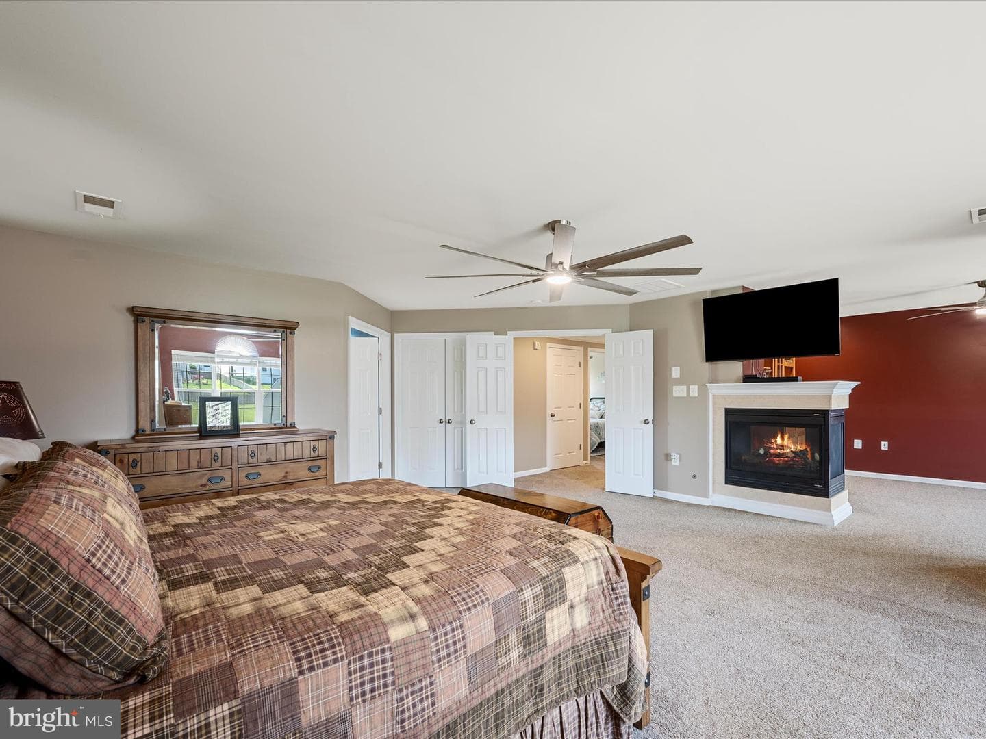 305 Fontana Circle photo 32