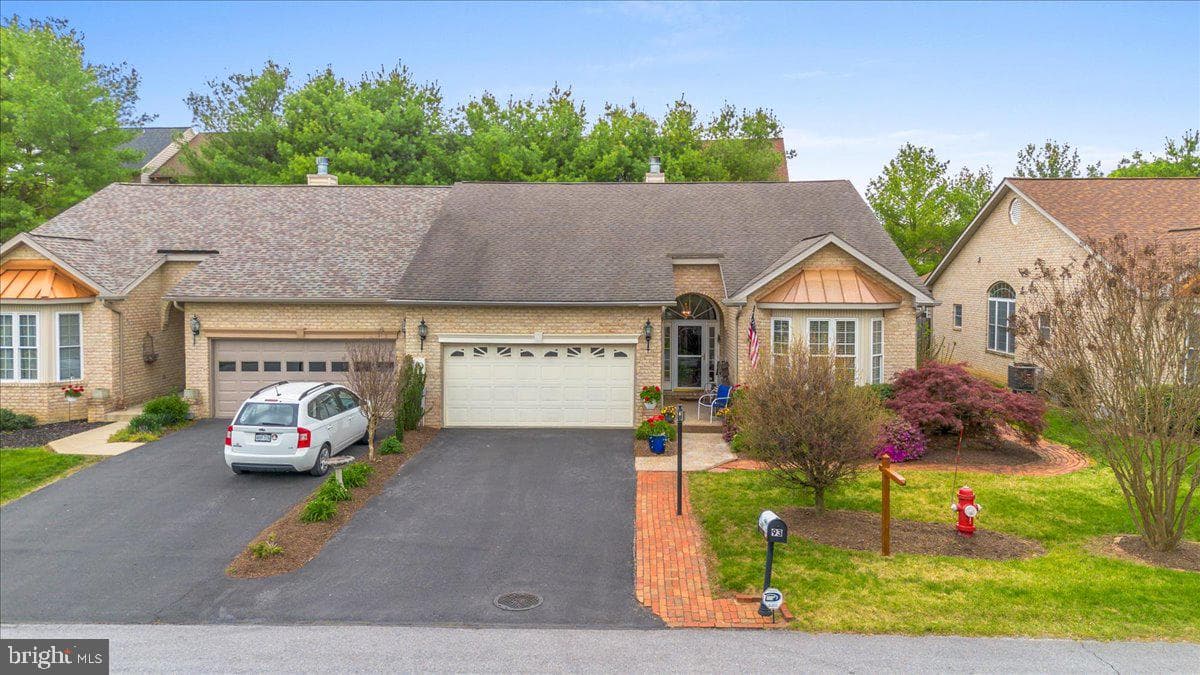 93 Radcliff Lane photo 39