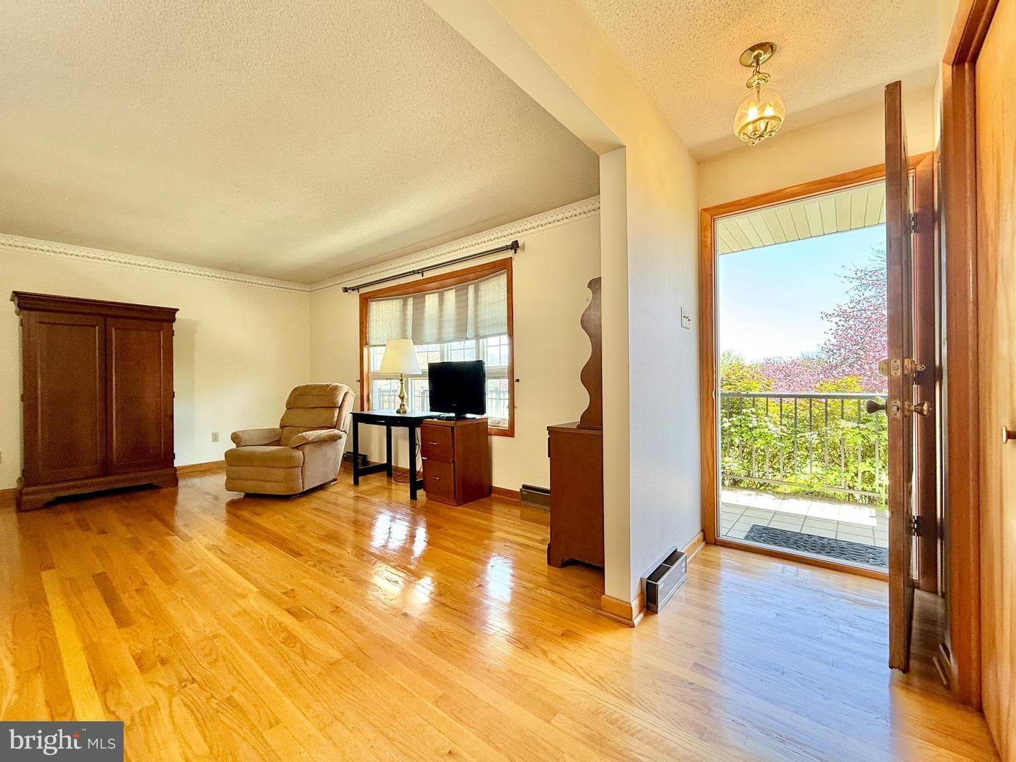 153 Collins Drive photo 10