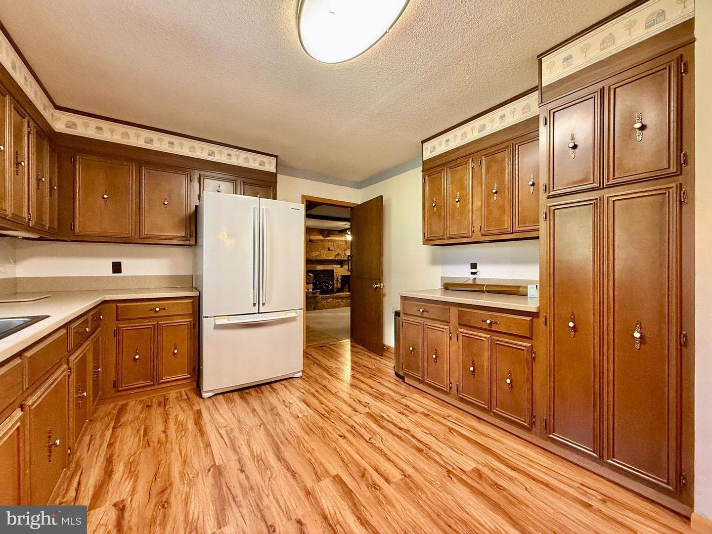 153 Collins Drive photo 28