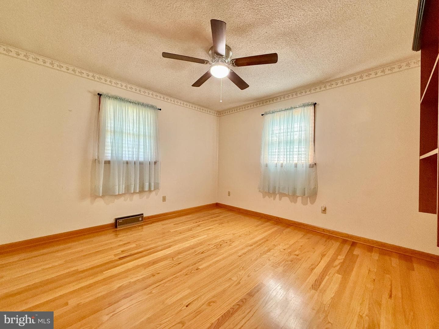 153 Collins Drive photo 45