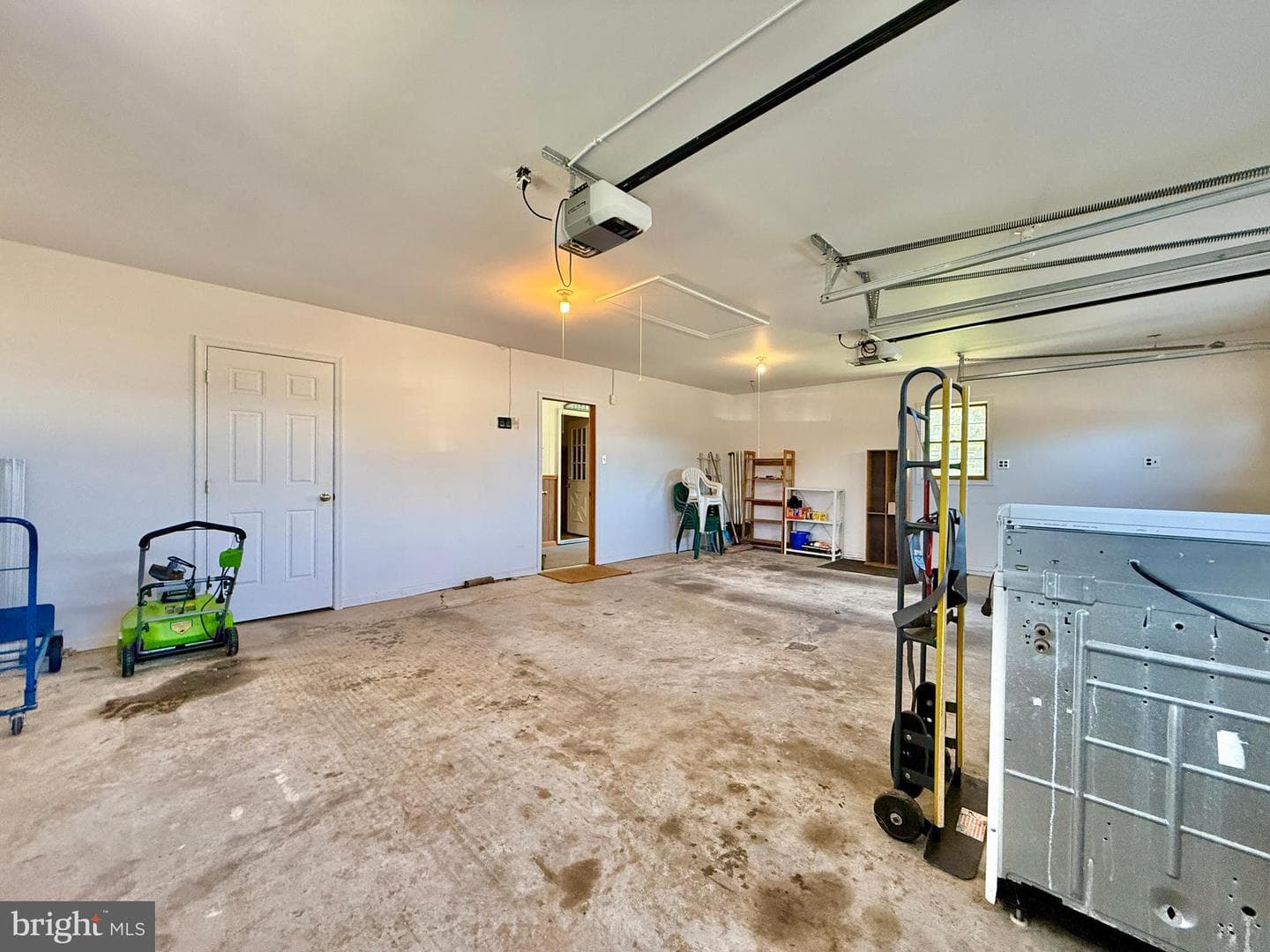 153 Collins Drive photo 63