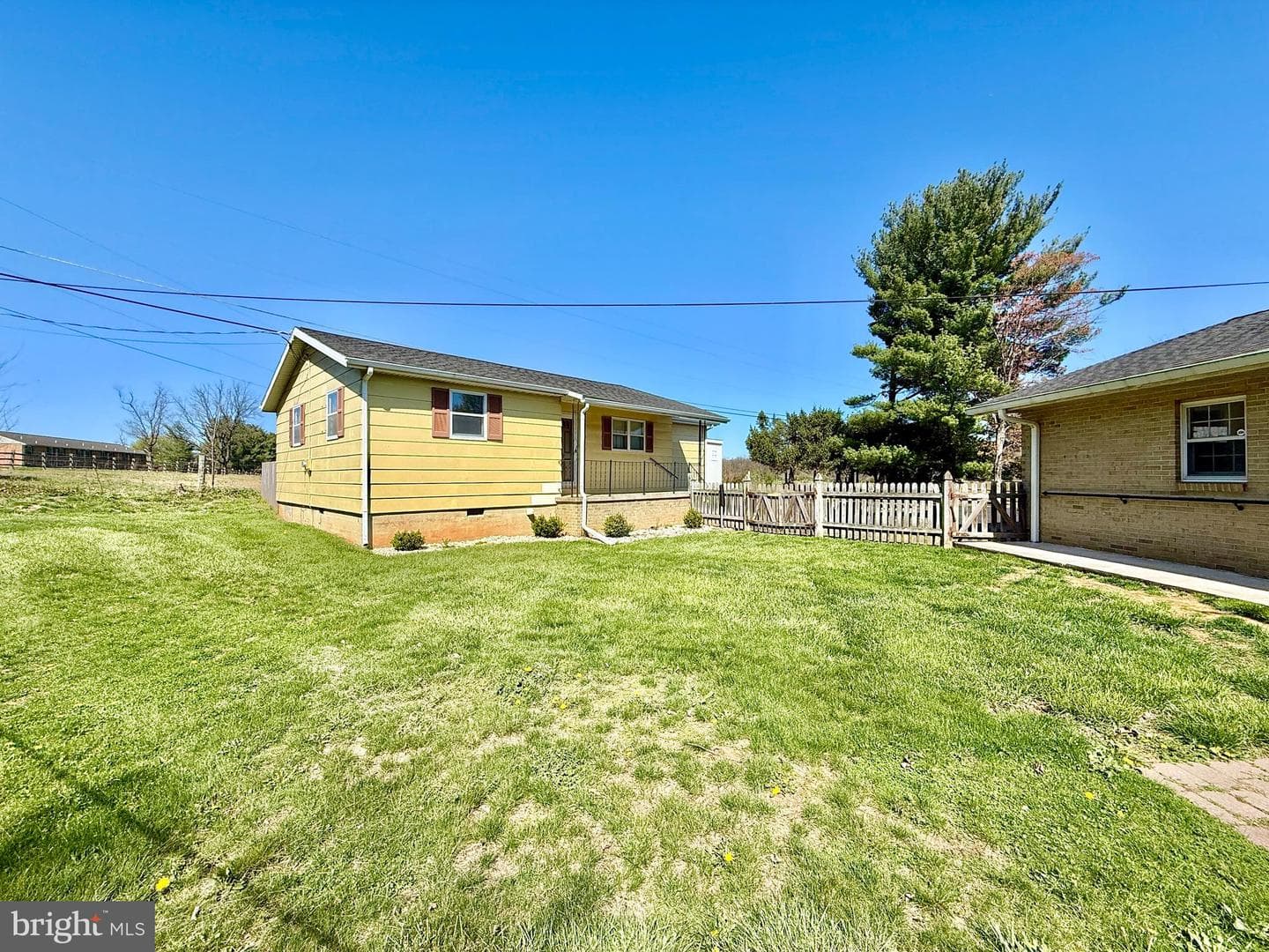 153 Collins Drive photo 8