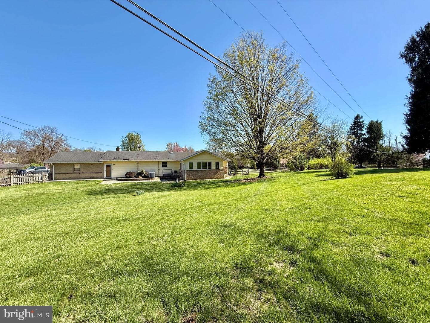 153 Collins Drive photo 80