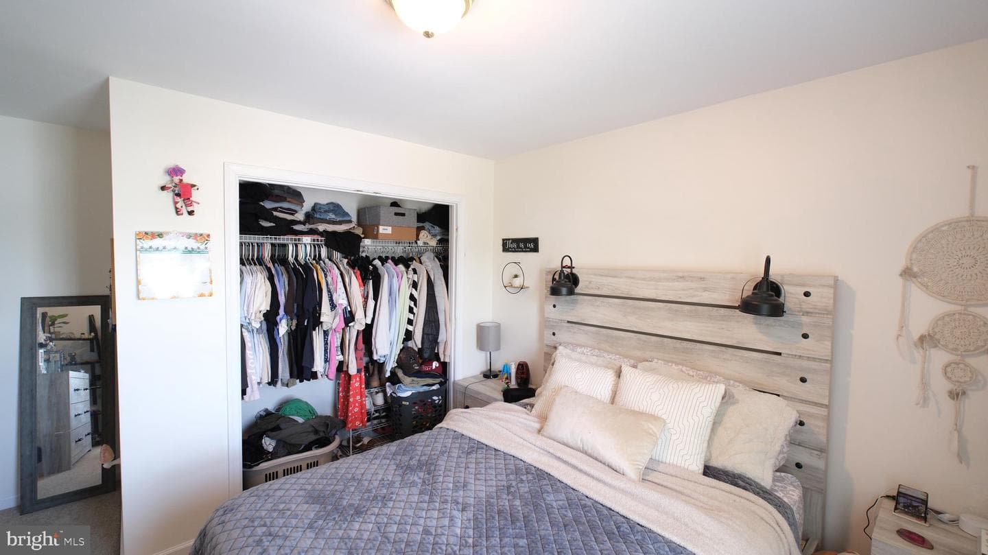 210 Ford Circle photo 21