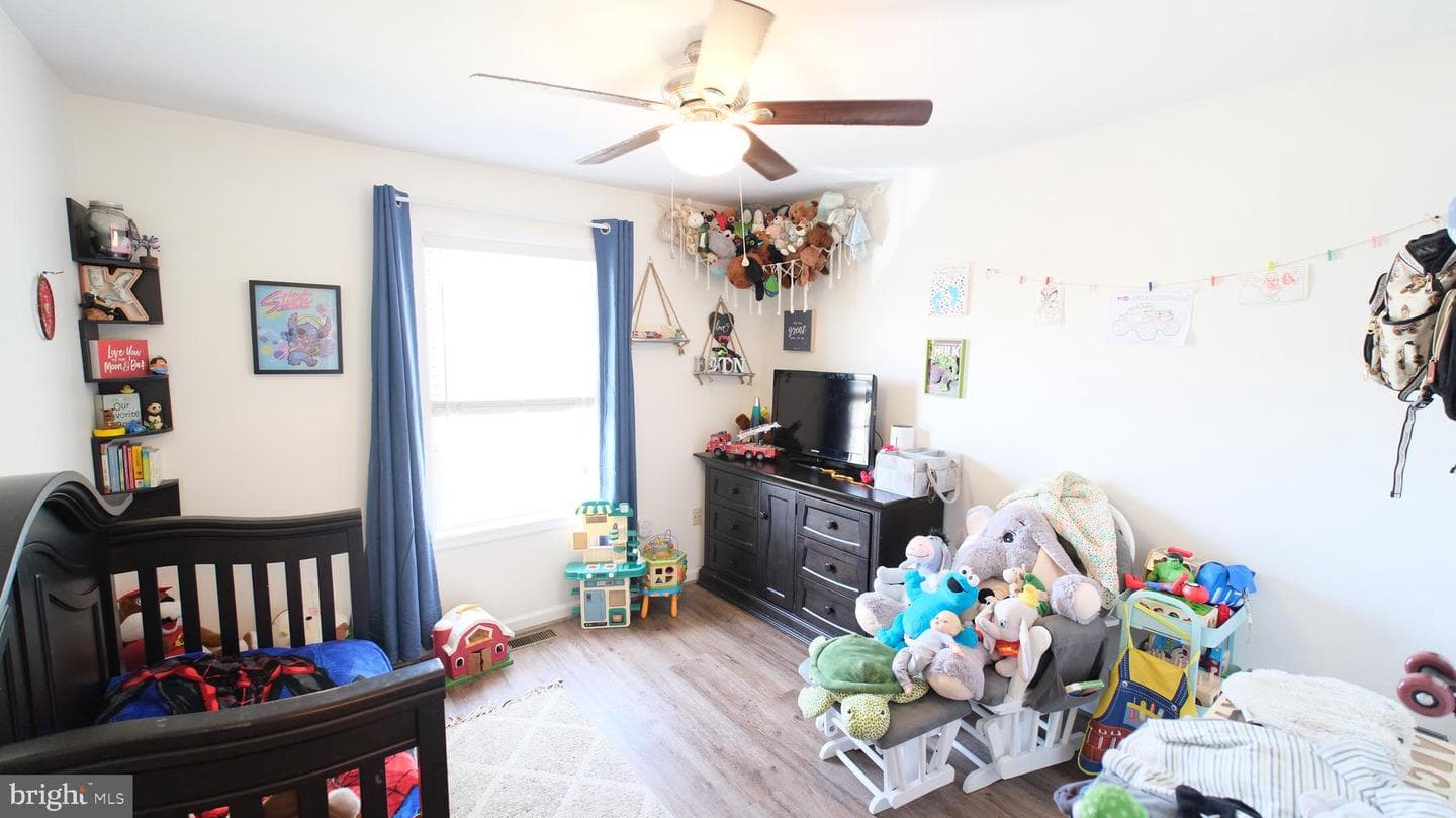 210 Ford Circle photo 23