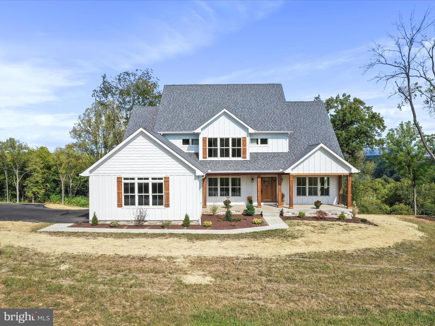 265 Haventree Terrace, Falling Waters