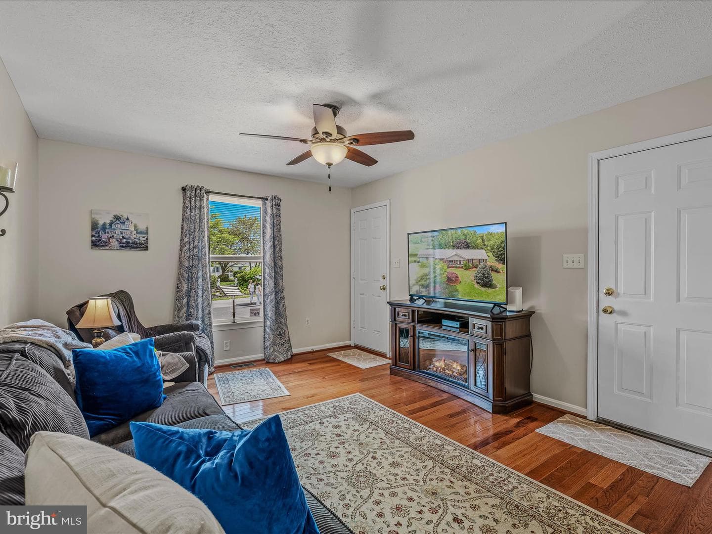 244 Jeanna Lane photo 13