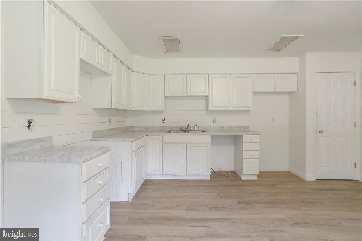 246 Poets Lane photo 14