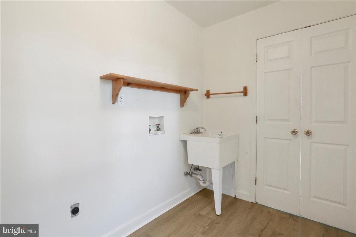 246 Poets Lane photo 16