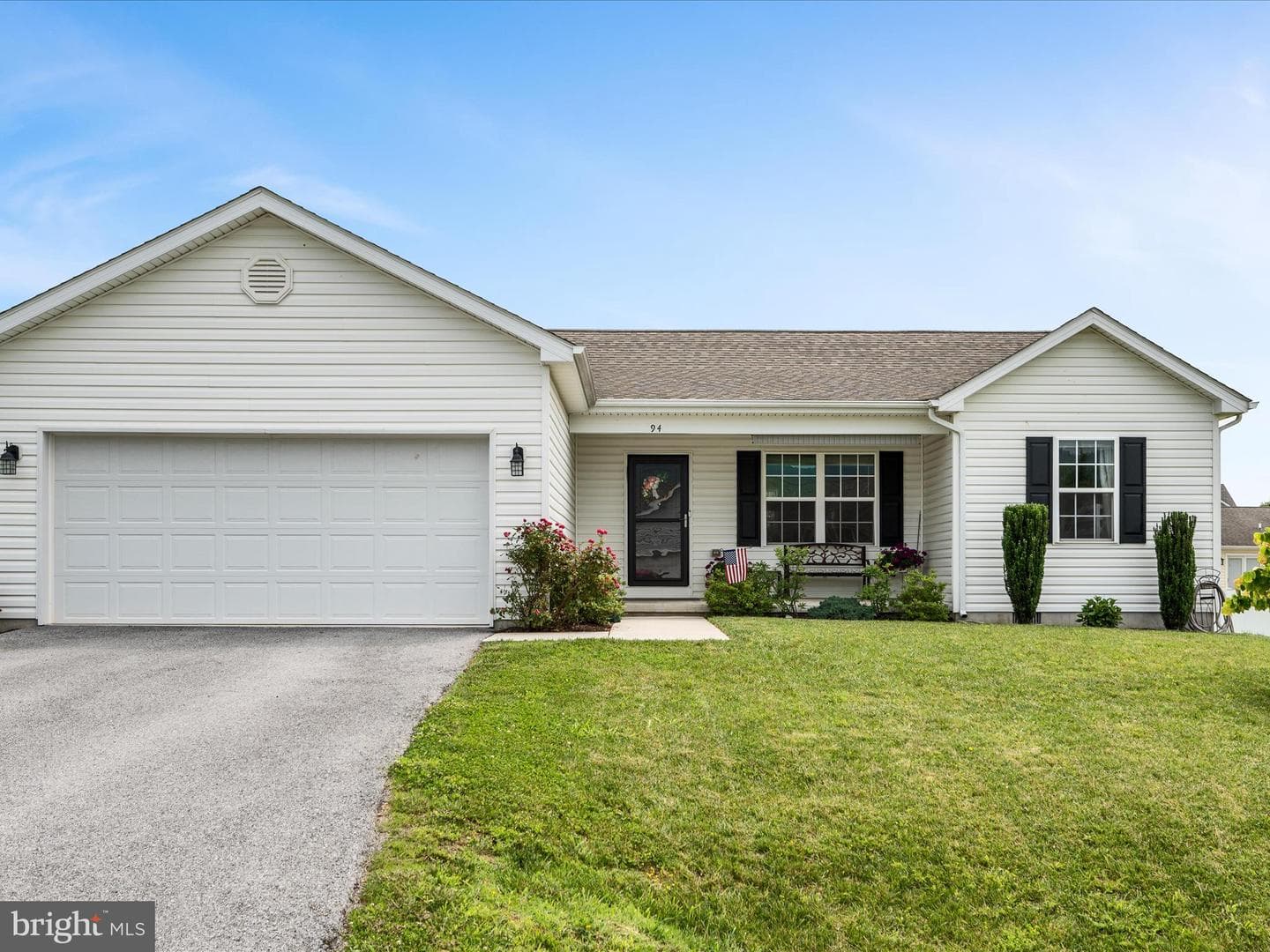 94 Twickenham Drive photo 3