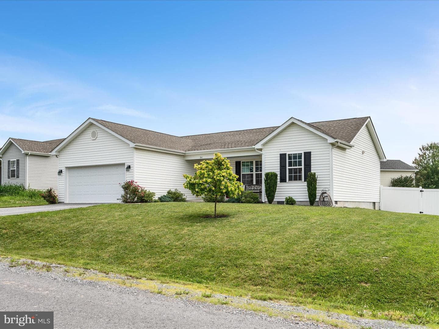 94 Twickenham Drive photo 33