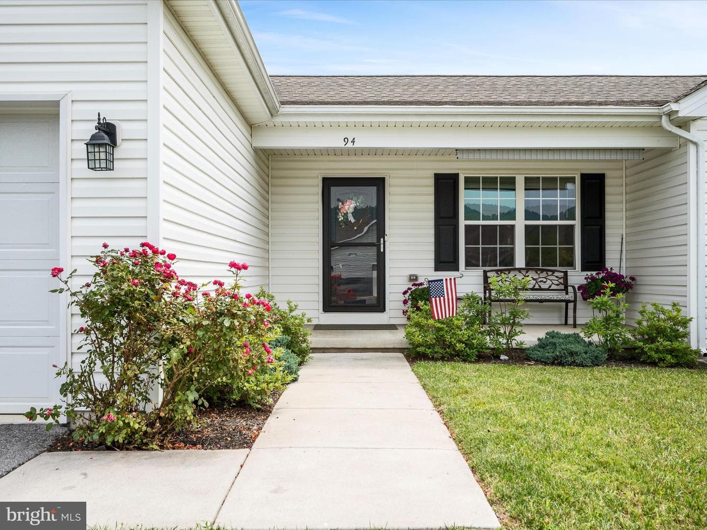 94 Twickenham Drive photo 4